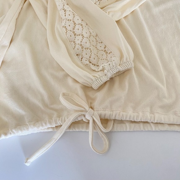 NWT Como Blu‎ Womens Top Sweater Cowl Neck Long Sleeve Lace Size L - Picture 5 of 10